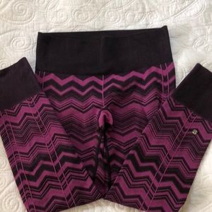 Lululemon leggings!